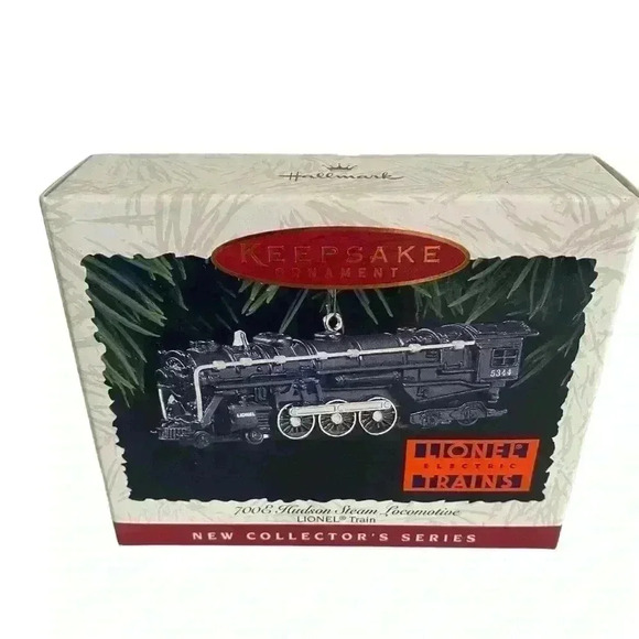 Hallmark Keepsake Ornament Lionel Train - Picture 1 of 12